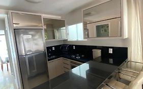 Casinha Charmosa De Canto Gande